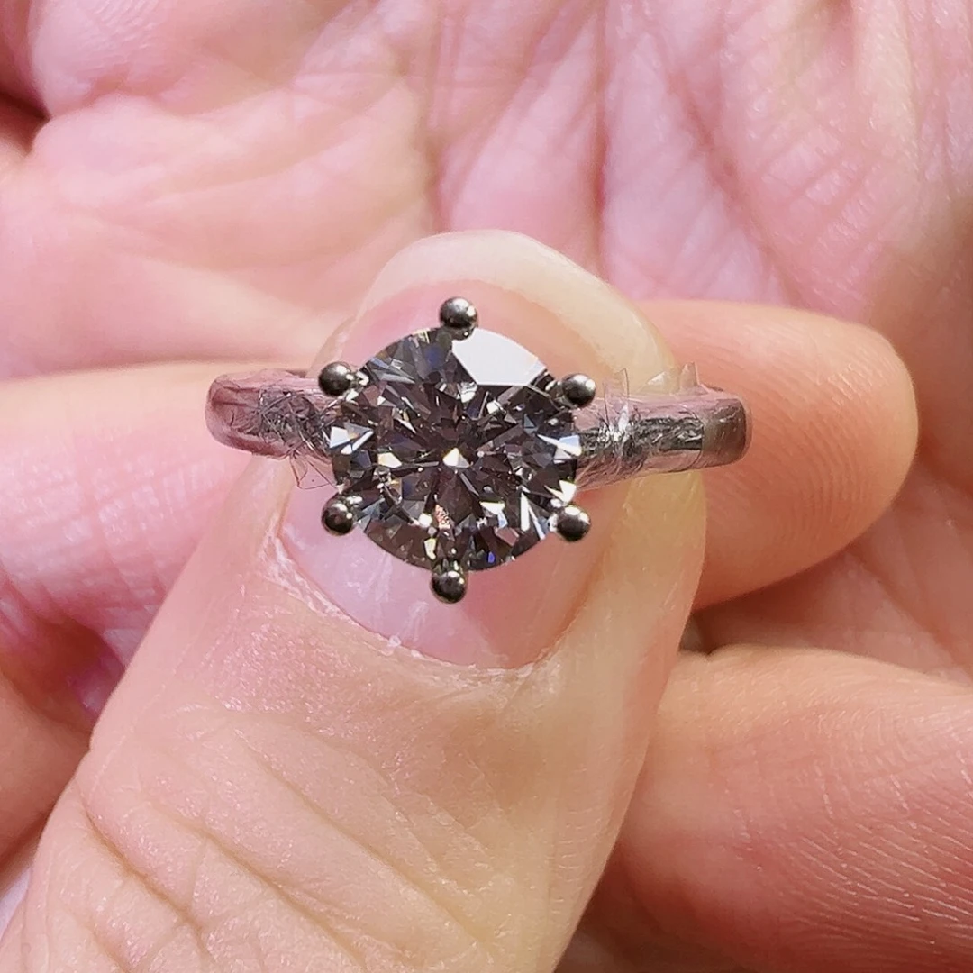 铂Pt950镶嵌实验室培育钻石周家六爪12圈