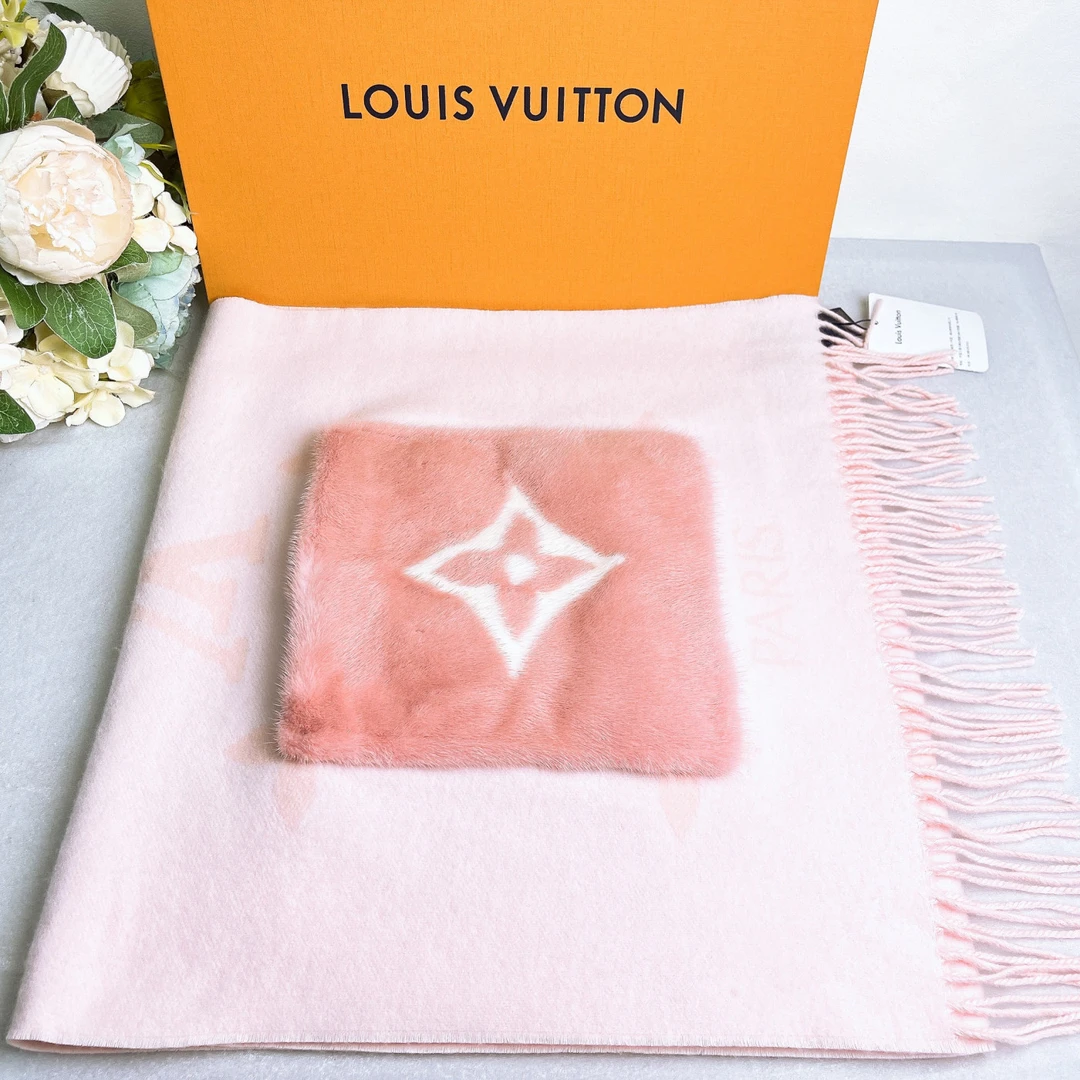 全新未使用 LV 围巾/码/XspA4824