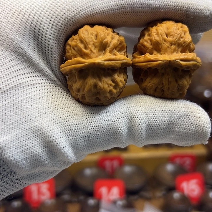 文玩核桃把件小青蛙