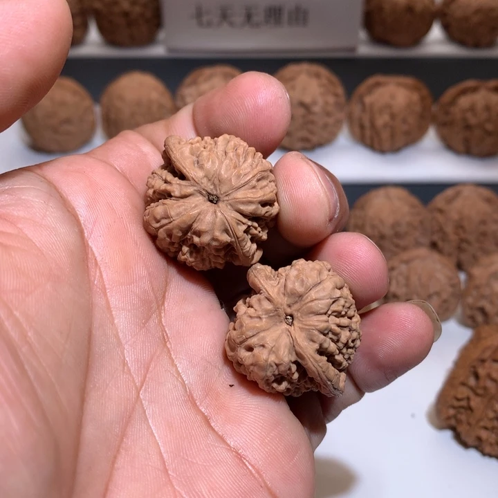 桃核把件盘***空文玩核桃官帽差尺瑕疵处理31左右