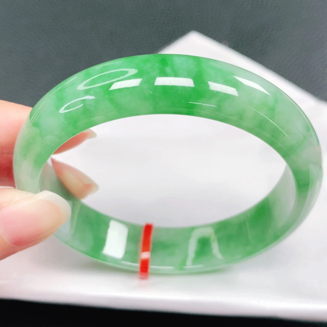 翡翠未镶嵌手镯58圈