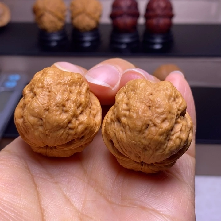 文玩核桃把件玉龙金蟾13