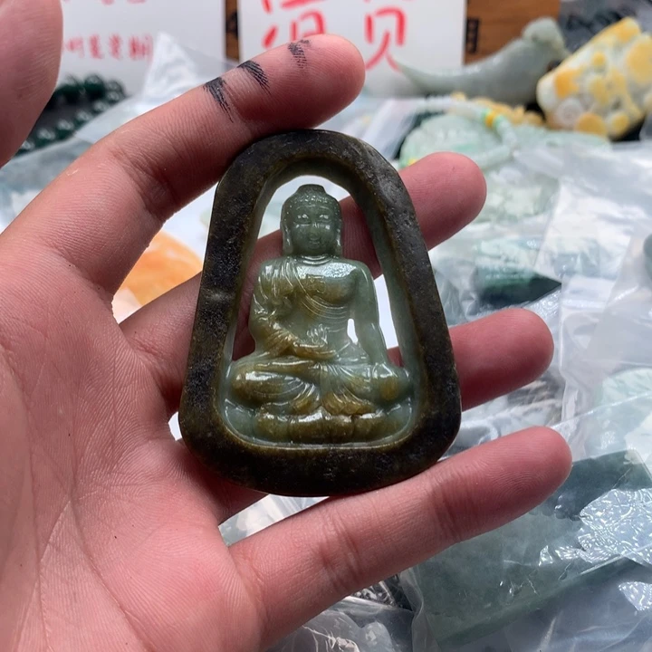 翡翠未镶嵌颈饰保真天然a货翡翠