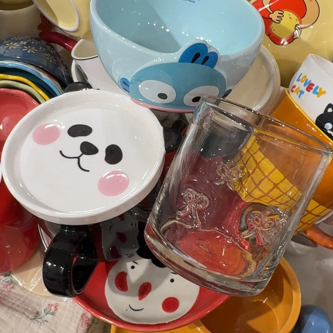 瓷3个碗两个杯子➕一个熊猫