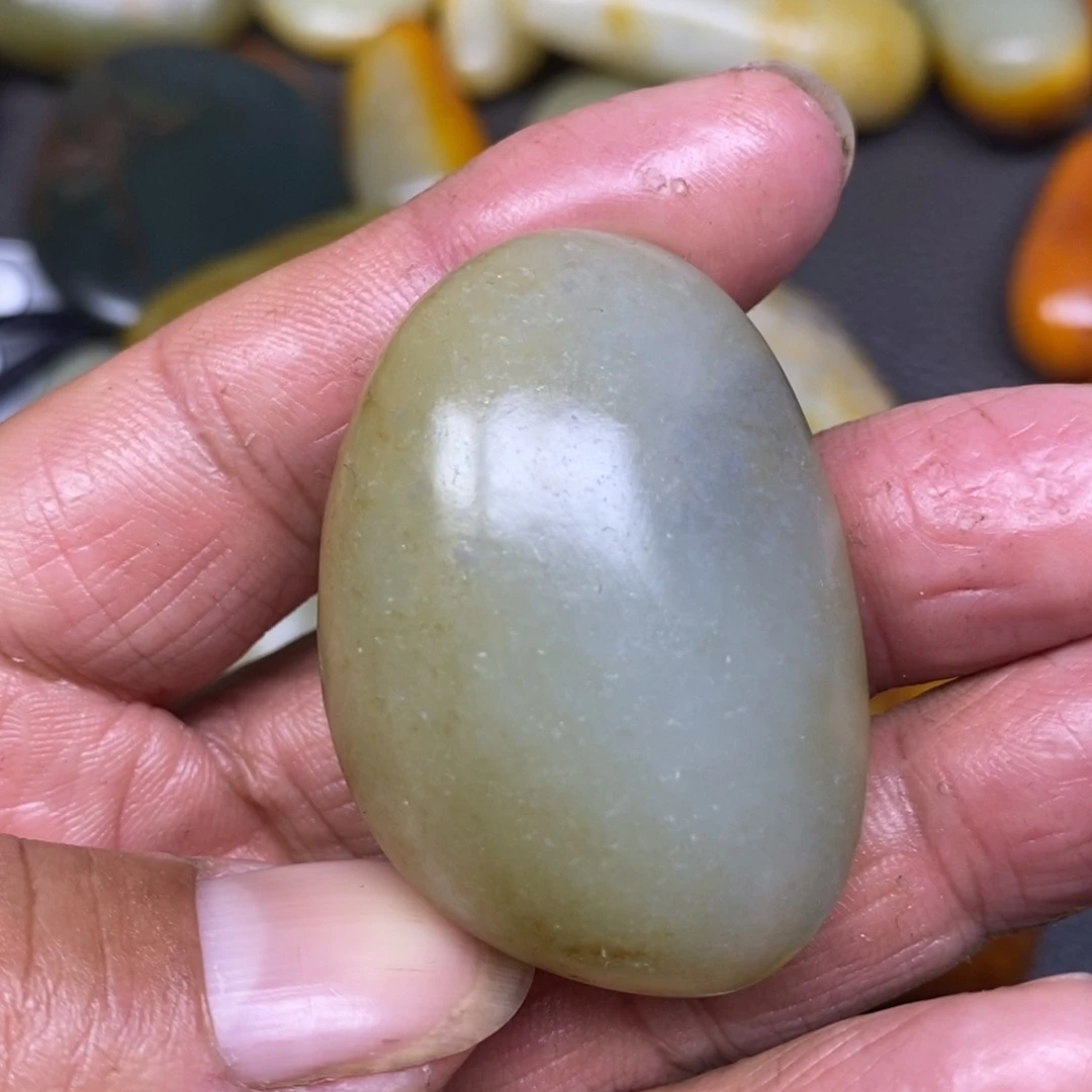 和田玉（糖玉）挂件未镶嵌