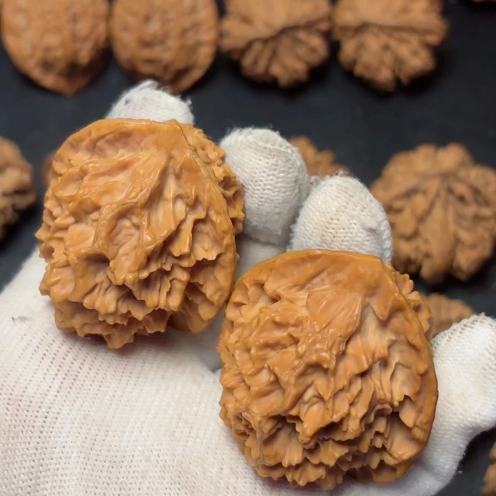 文玩核桃吊坠秦岭野生灯笼25