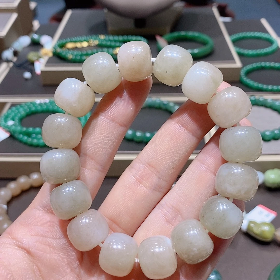 独山玉未镶嵌手串