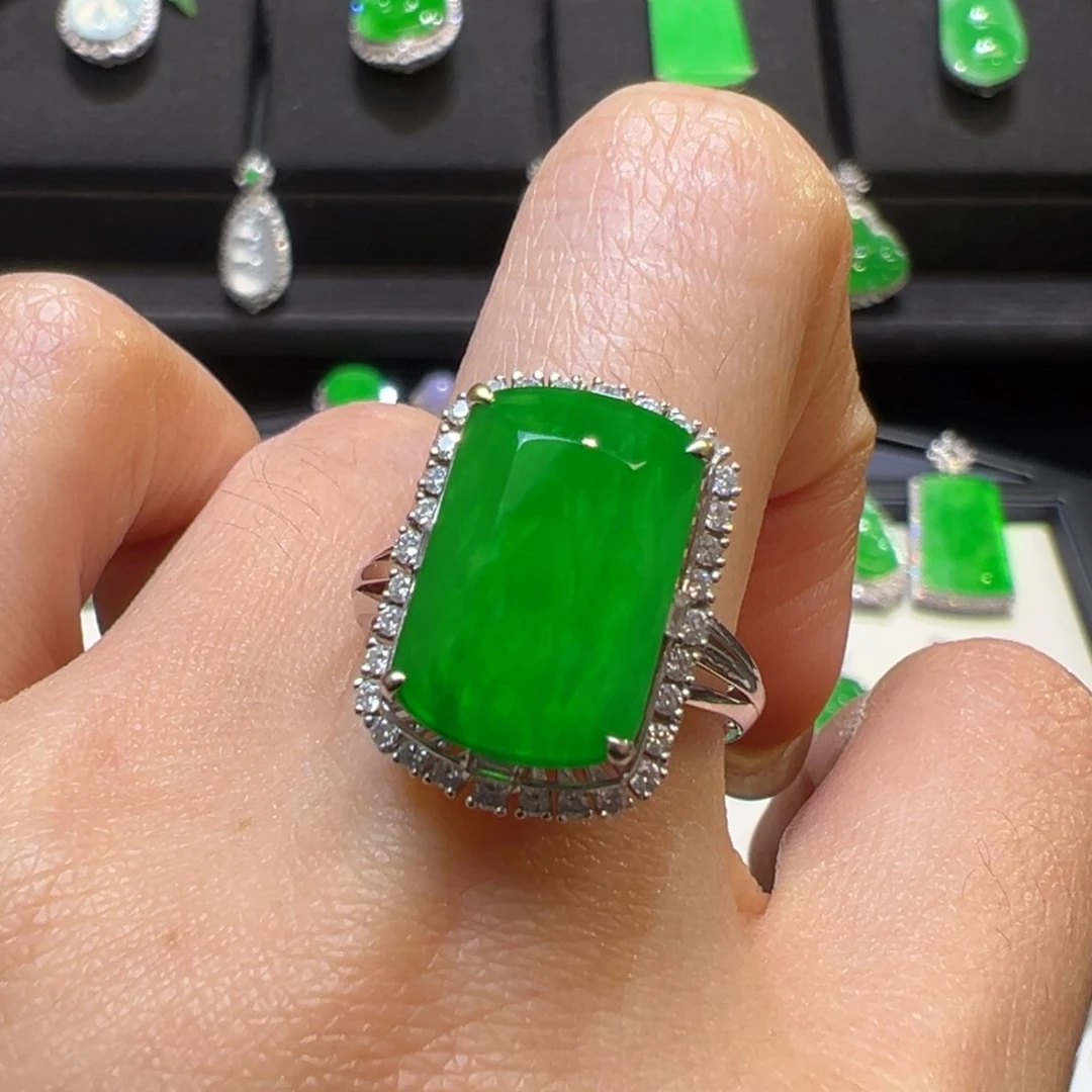 翡翠戒指18K金镶嵌收到货48小时鉴赏期