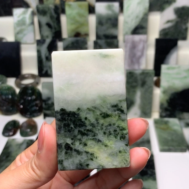 独山玉颈饰未镶嵌用****0