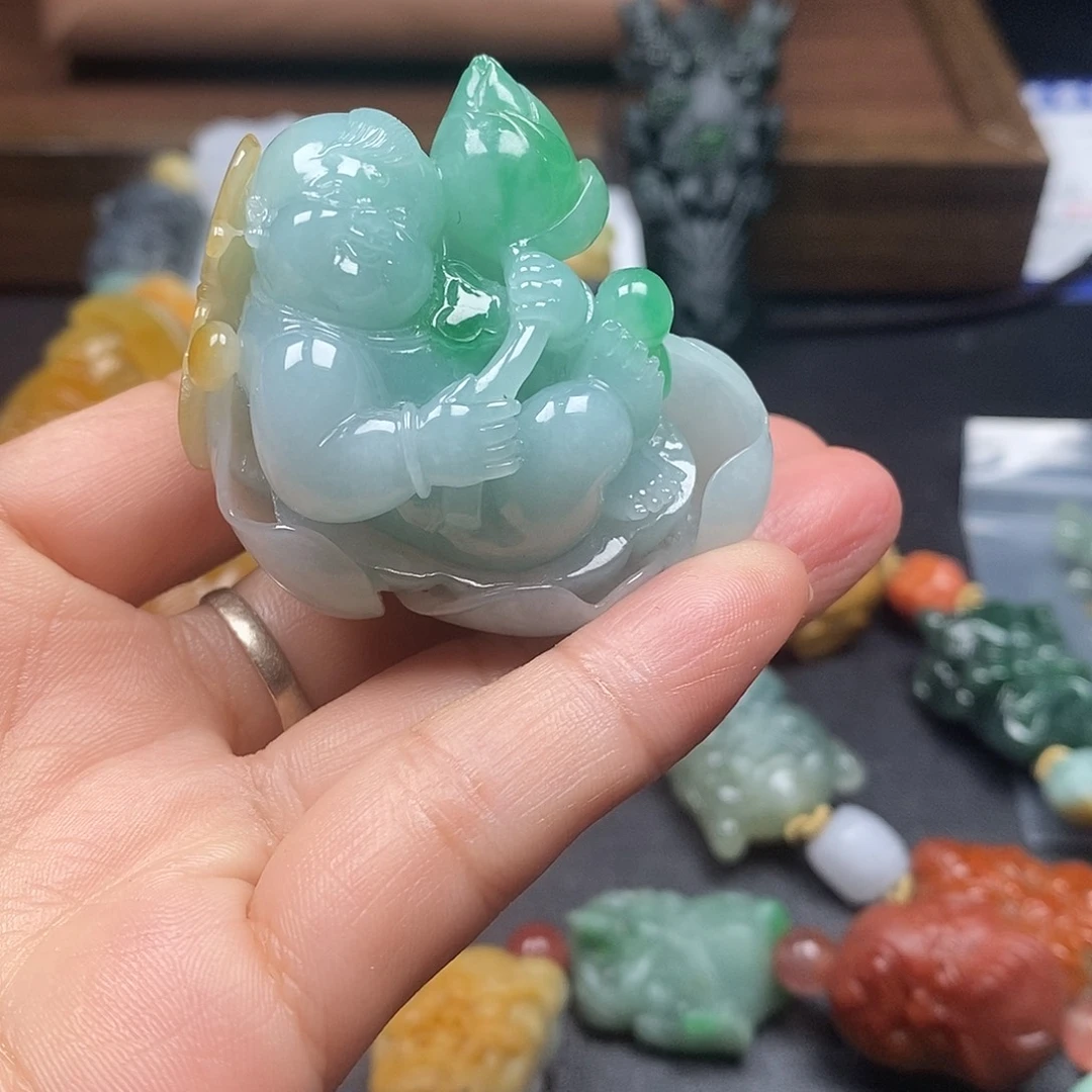 ****家未镶嵌定制翡翠抛光