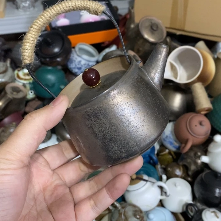 陶瓷艺术品及陶瓷壶