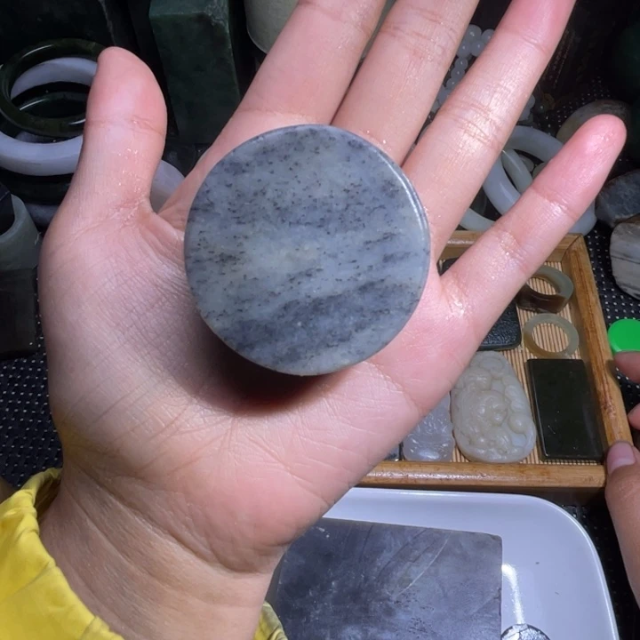 未镶嵌和田玉珠宝半成品