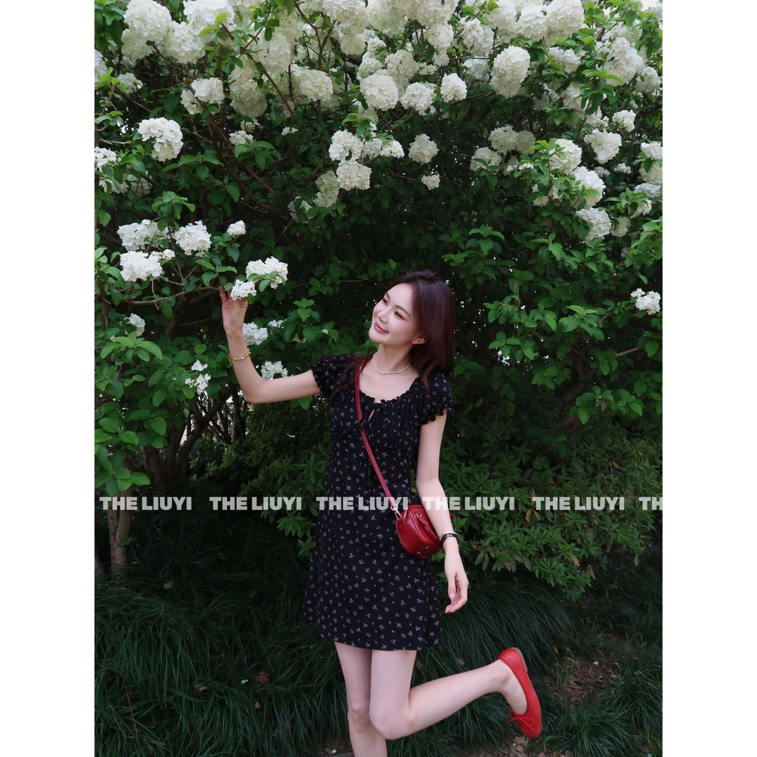 【LIUYI】未闻花名～夏季碎花度假风收腰显瘦连衣裙54051