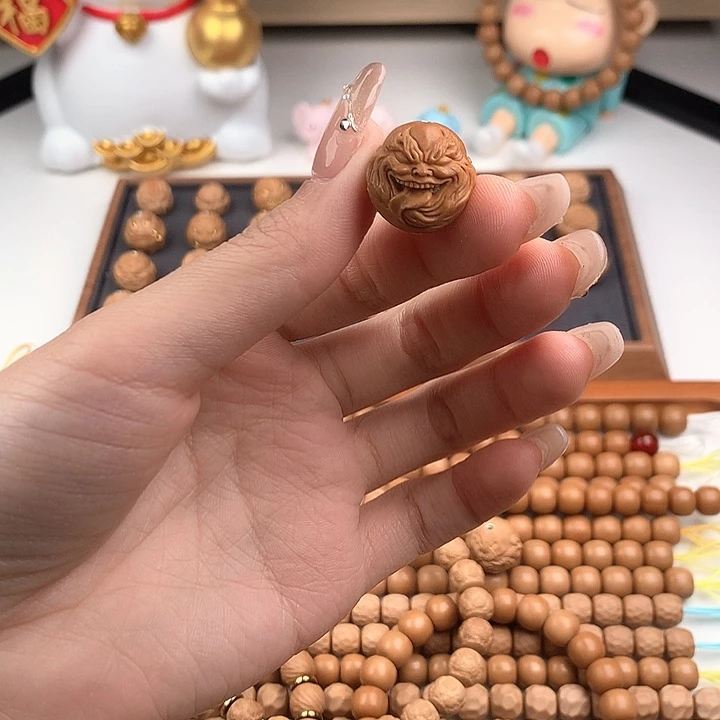 猴头核桃手串?舔僧不镶嵌