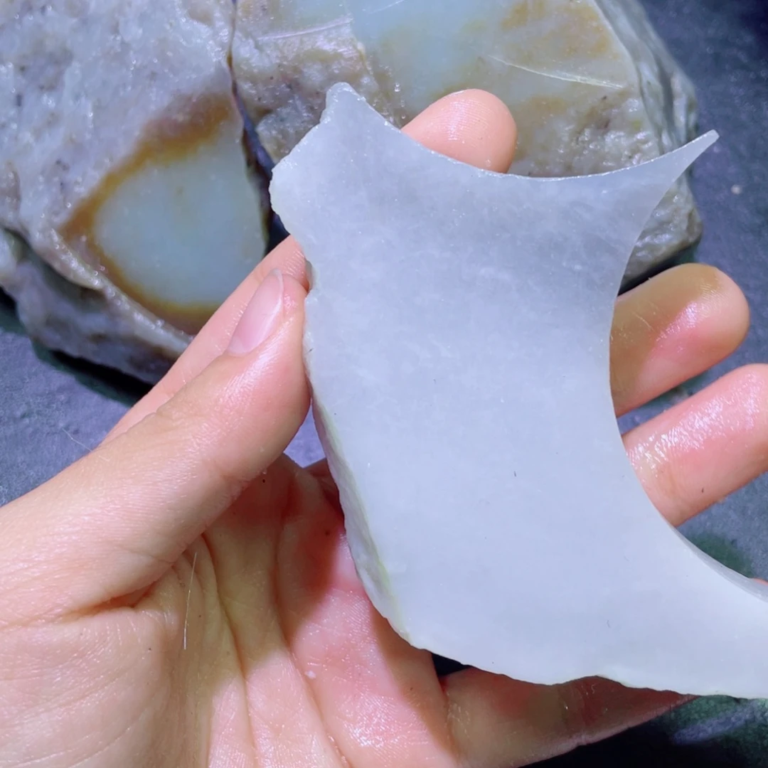 和田玉未镶嵌珠宝半成品