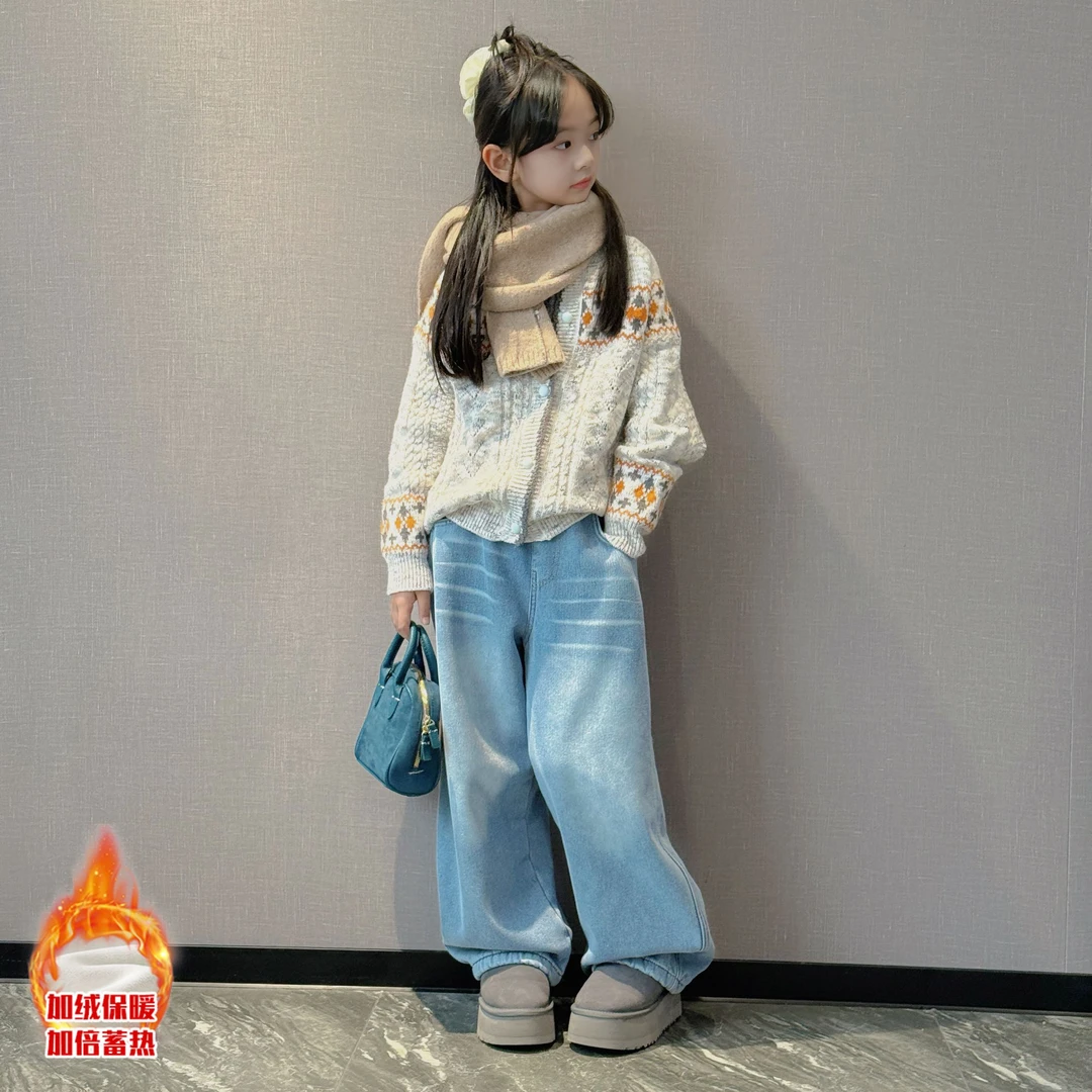 女童加绒套装洋气加厚保暖毛衣开衫加绒牛仔弯刀裤2025秋冬童装