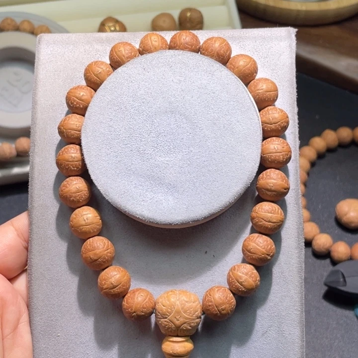 凤眼菩提吊坠嬛****爷手串 12 32