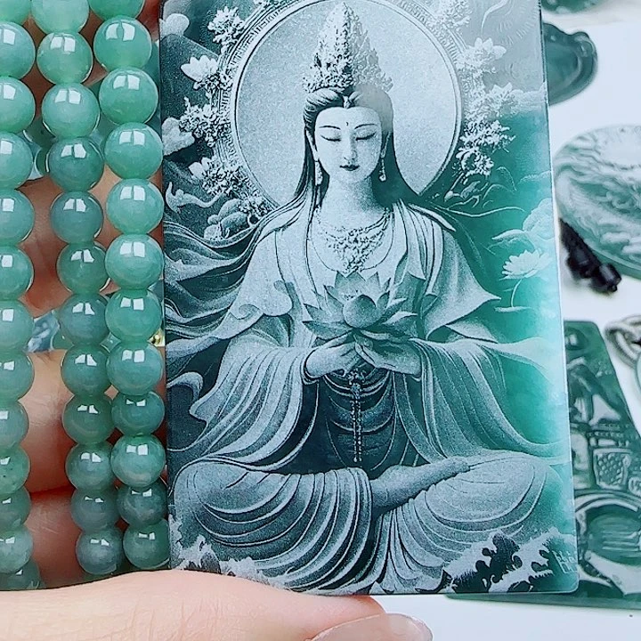 翡翠未镶嵌颈饰多样性发货天然的A货翡翠
