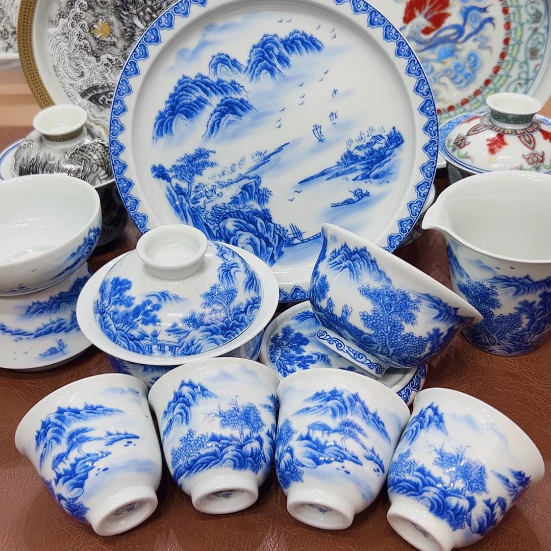 摆件景德镇陶瓷艺术展演厅及景德镇