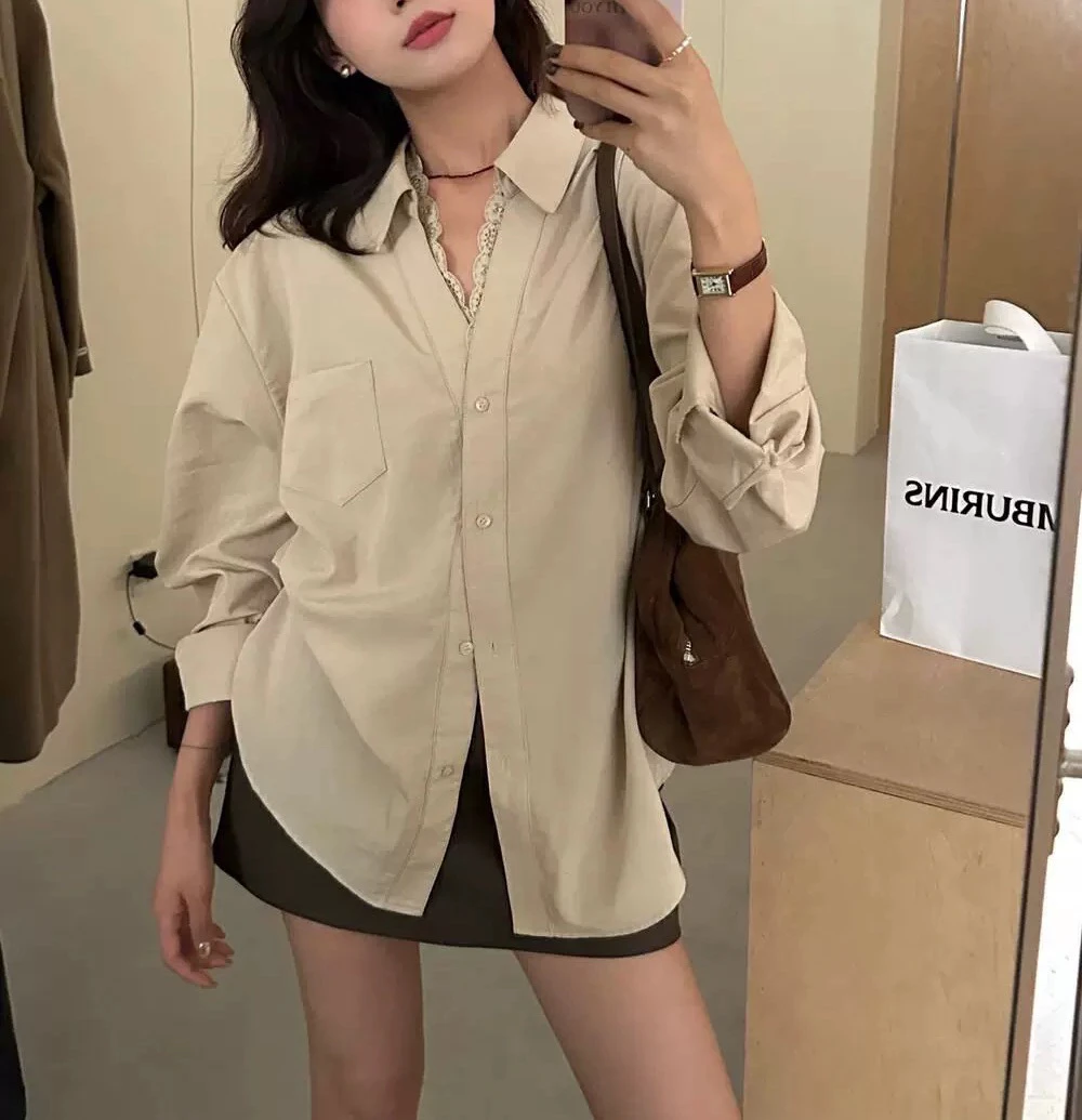 那简家 6206早春新款 法式浪漫小众设计v领拼蕾丝排扣衬衫