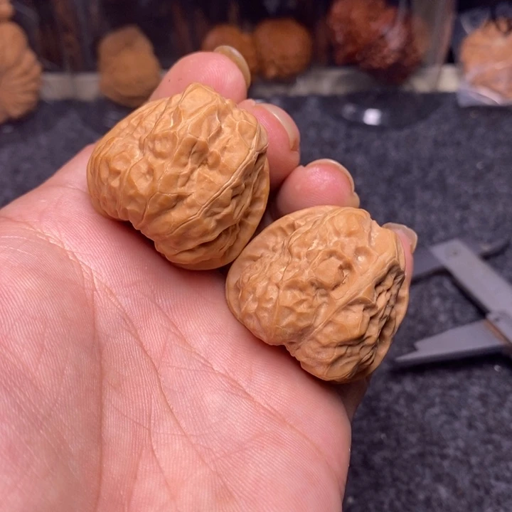 文玩核桃吊坠36蛤蟆头
