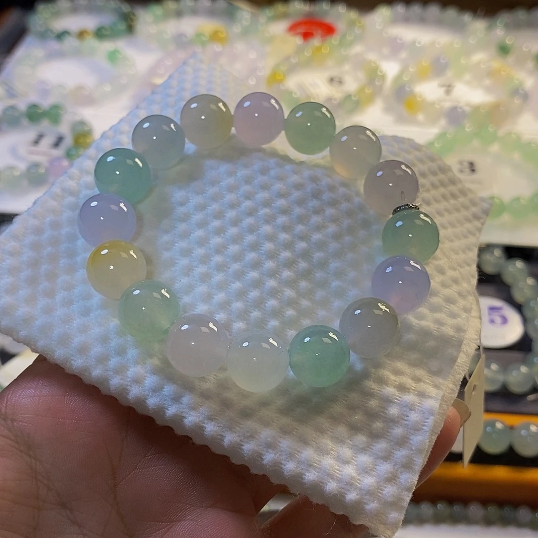 定制翡翠未镶嵌翡翠.