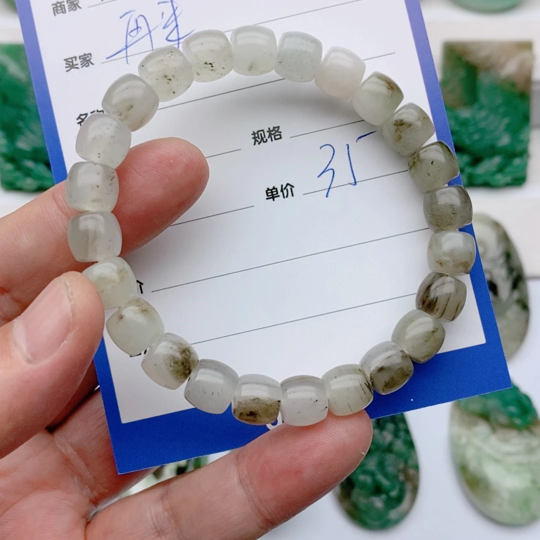 独山玉颈饰未镶嵌再*