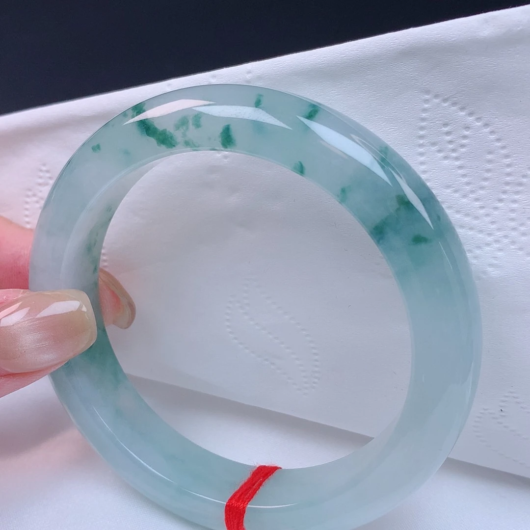 【闪购商品】未镶嵌手镯翡翠57+