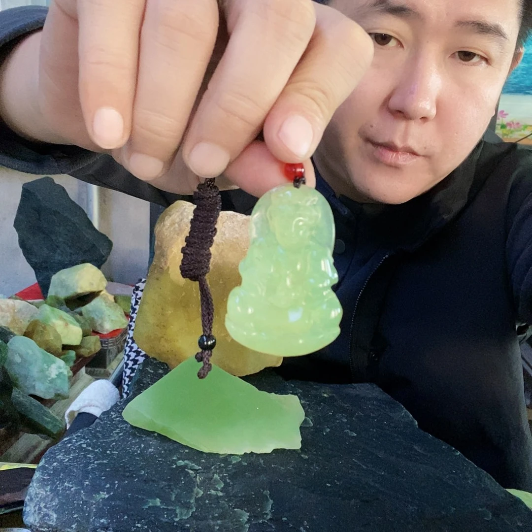 蛇纹石玉未镶嵌珠宝奇石