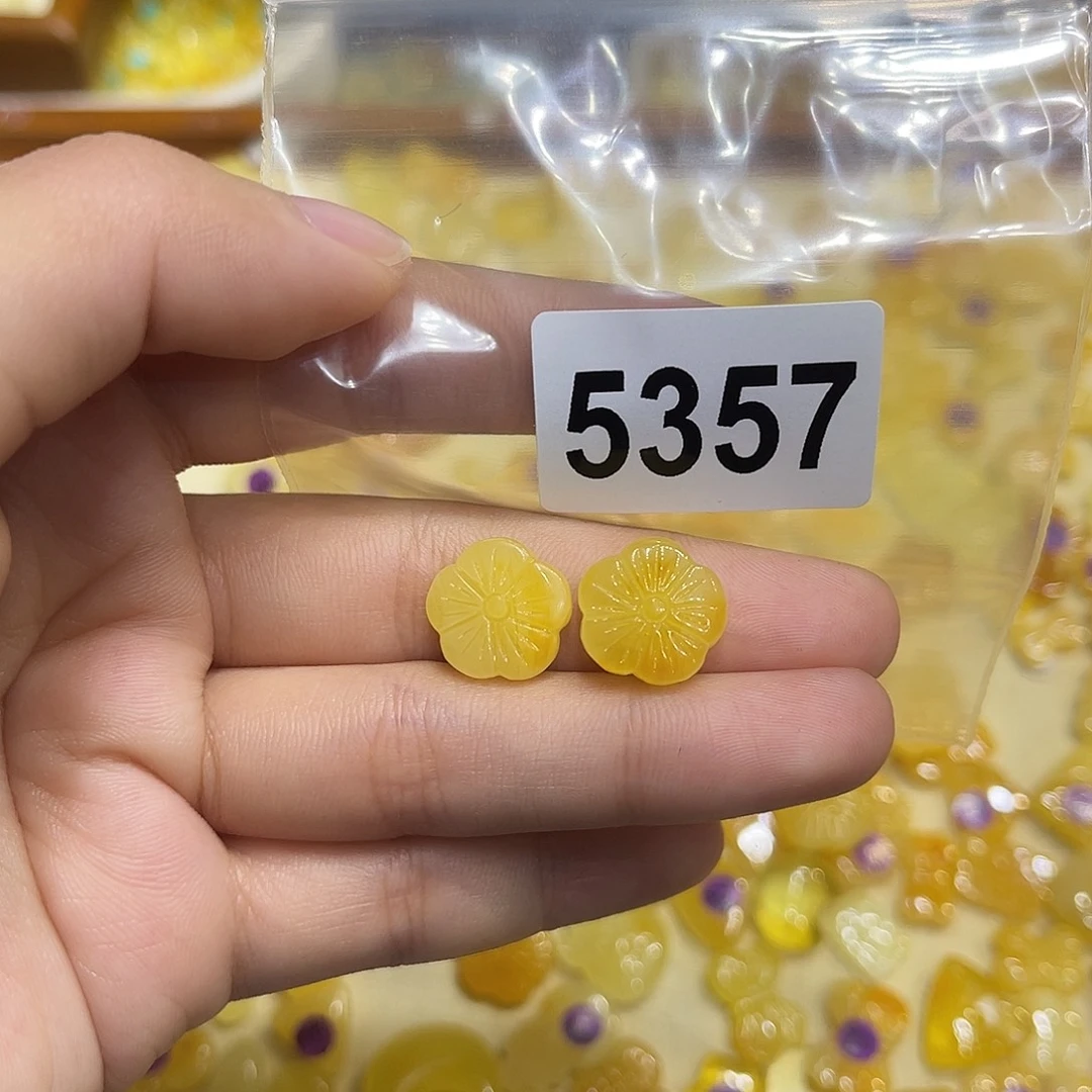 猫****琥珀未镶嵌珠宝奇石