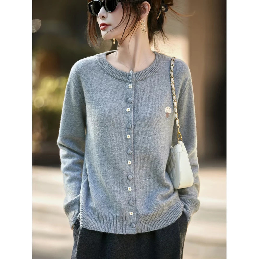 可机洗羊毛针织开衫女秋冬重工刺绣蘑菇圆领毛衣外套短款上衣长袖