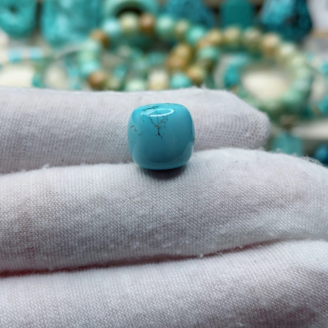 绿松石未镶嵌珠宝奇石12