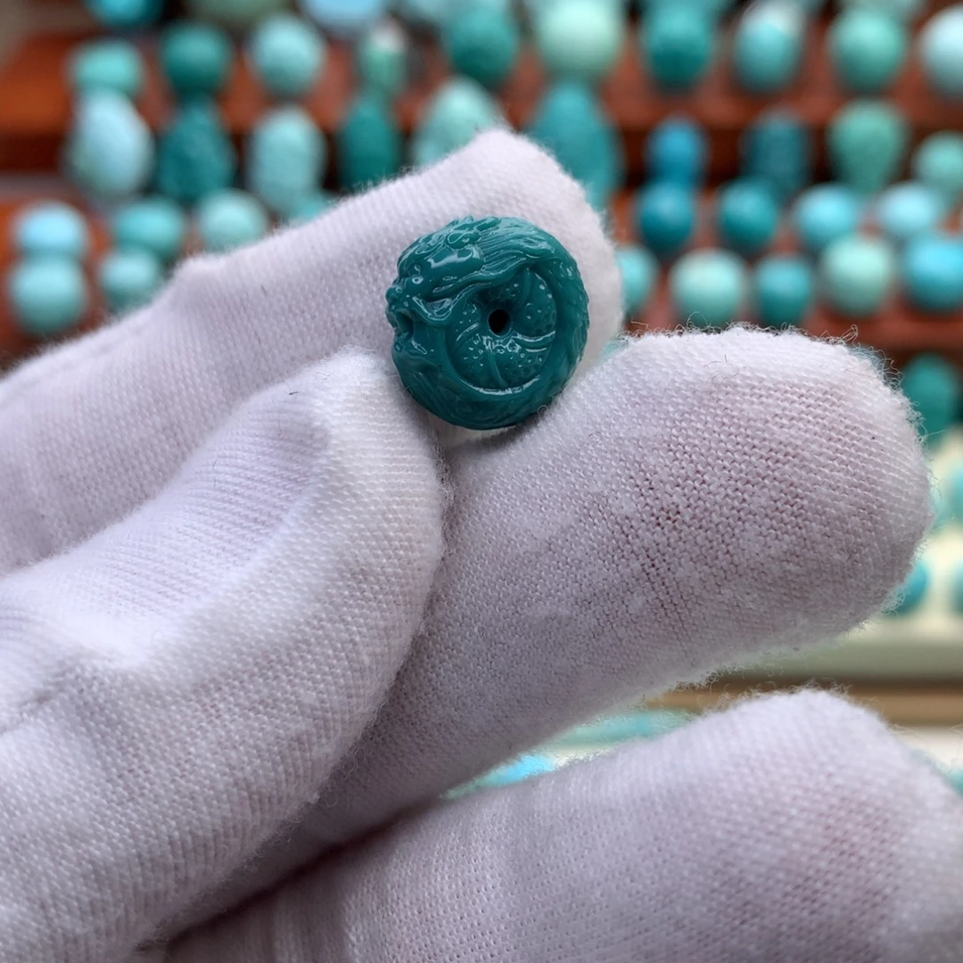 绿松石未镶嵌珠宝奇石原矿绿松石龙扣配饰