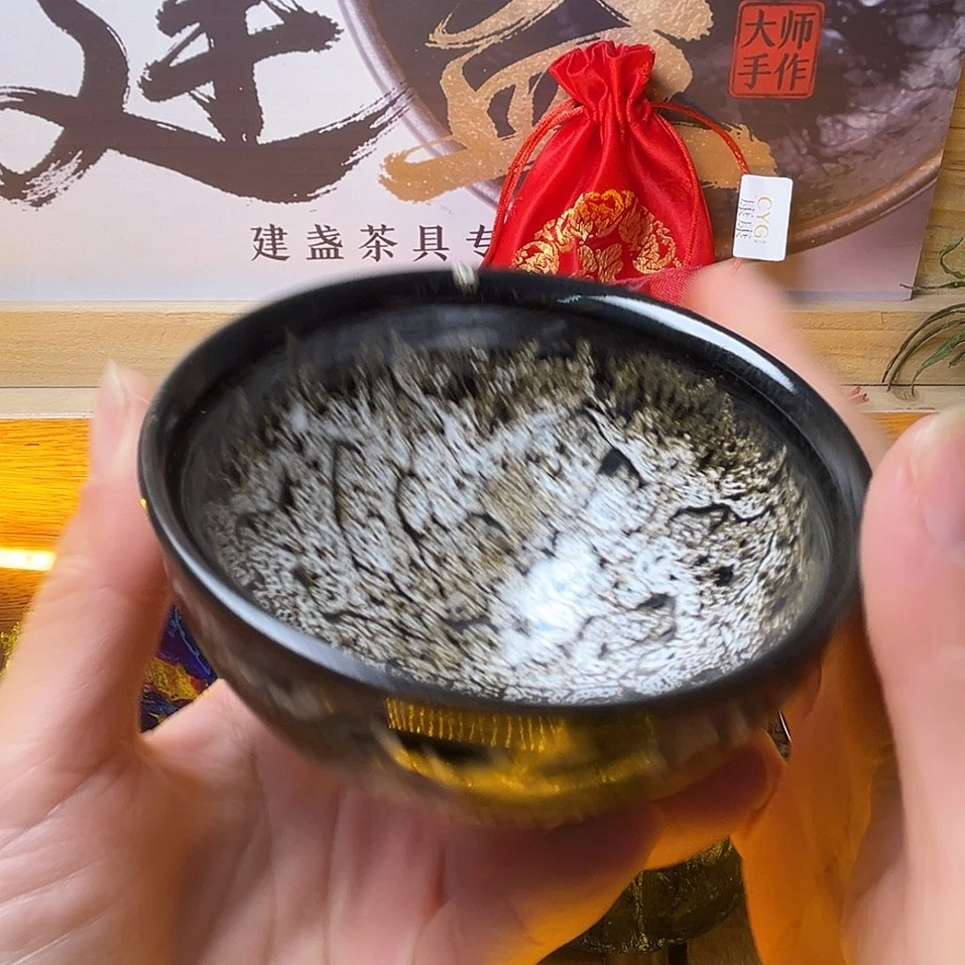 茶盏这两位女明星太棒哦