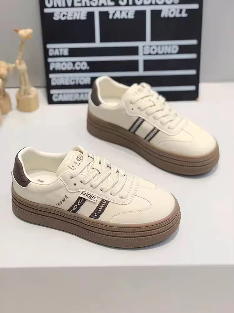 5873-2德训鞋秋季时尚休闲鞋软底白鞋运动女鞋时尚平底单鞋