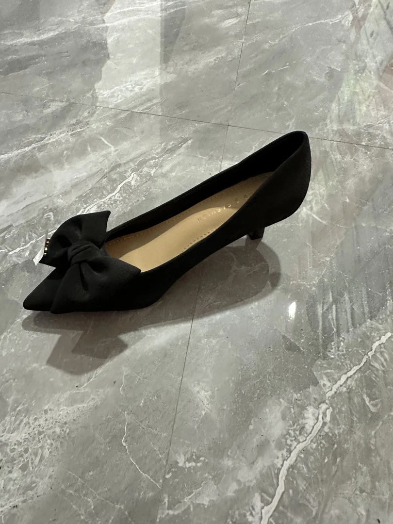 2215 高端时尚女鞋细跟高跟鞋