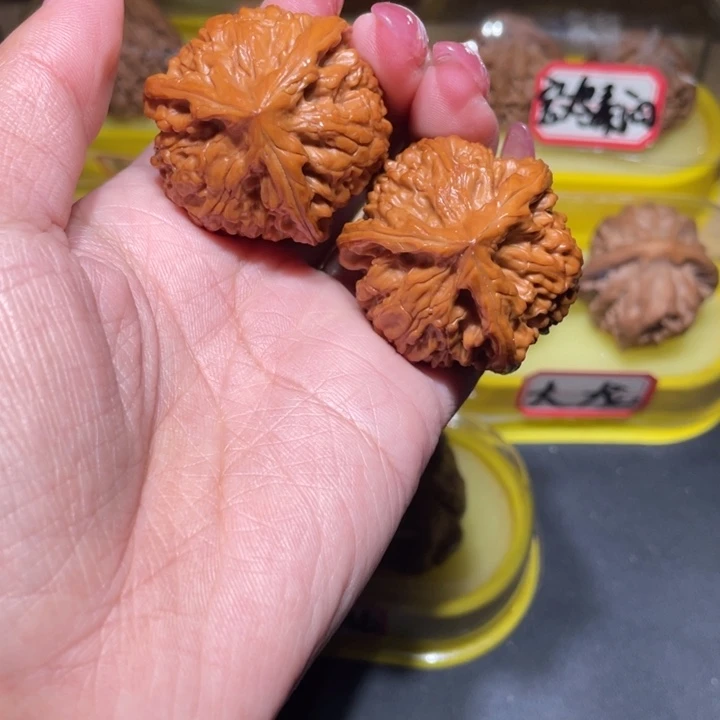 文玩核桃吊坠39御龙粗筋