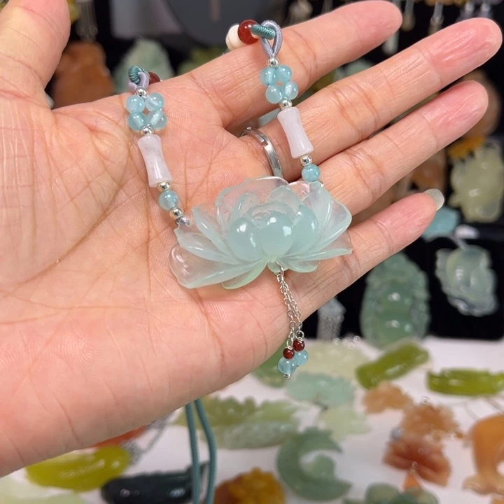 蛇纹石玉未镶嵌吊坠(赠链)