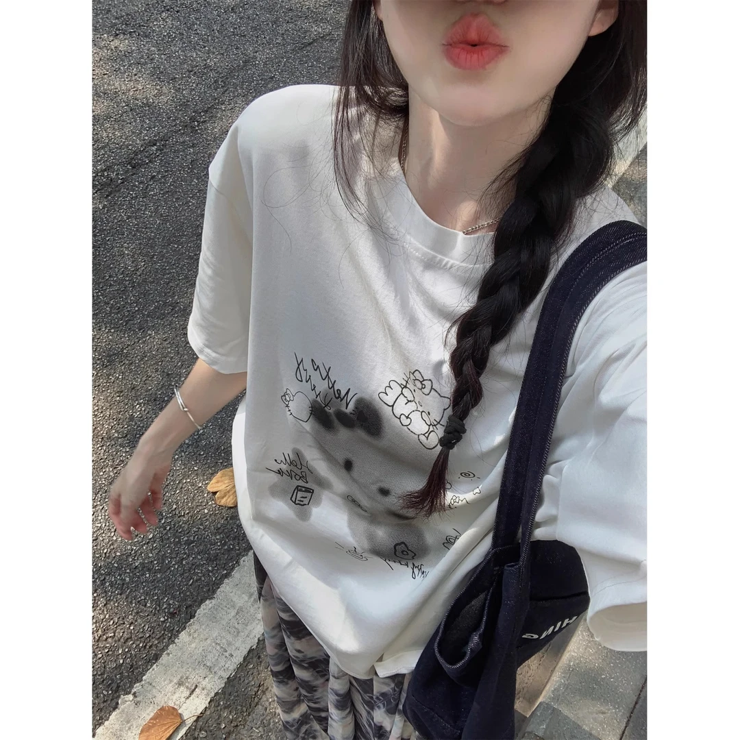 凯蒂猫kitty晕染印花慵懒白色宽松T恤女夏设计感短袖纯棉独特上衣