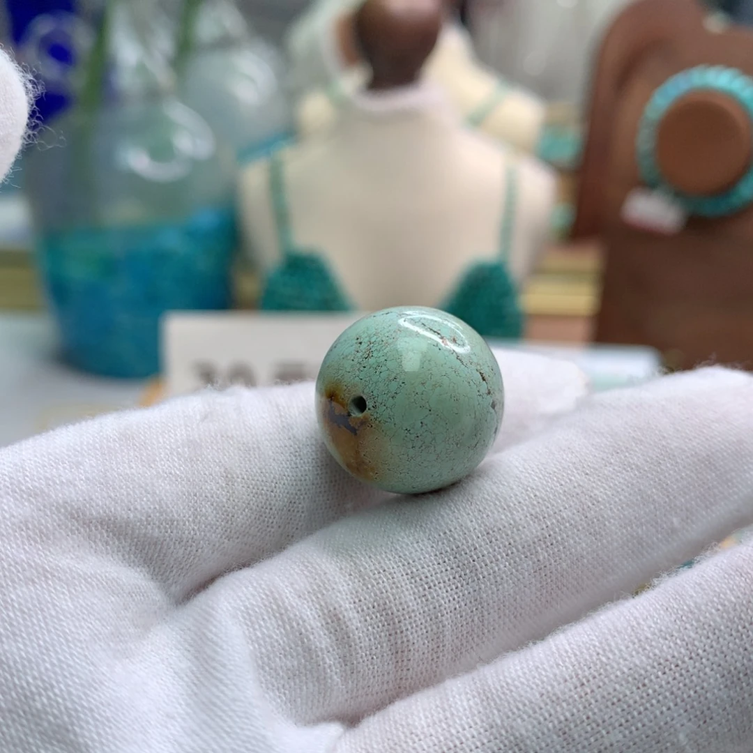 肇***会绿松石未镶嵌饰品