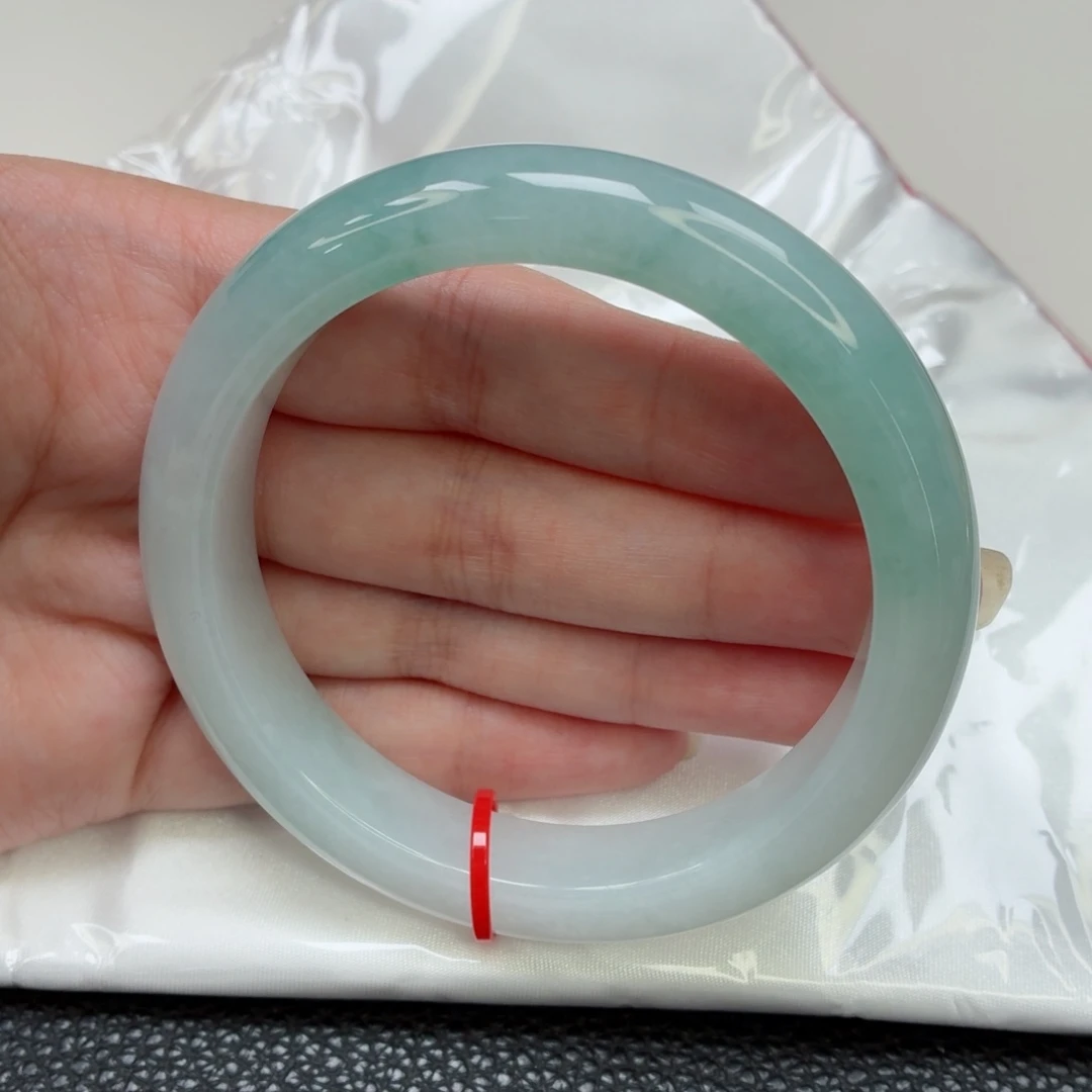 翡翠未镶嵌手镯60+圈胶润飘花015