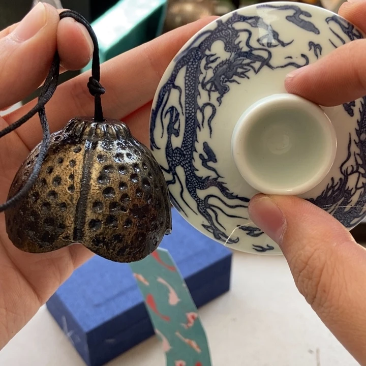 瓷片还不哈哈哈哈哈哈吧