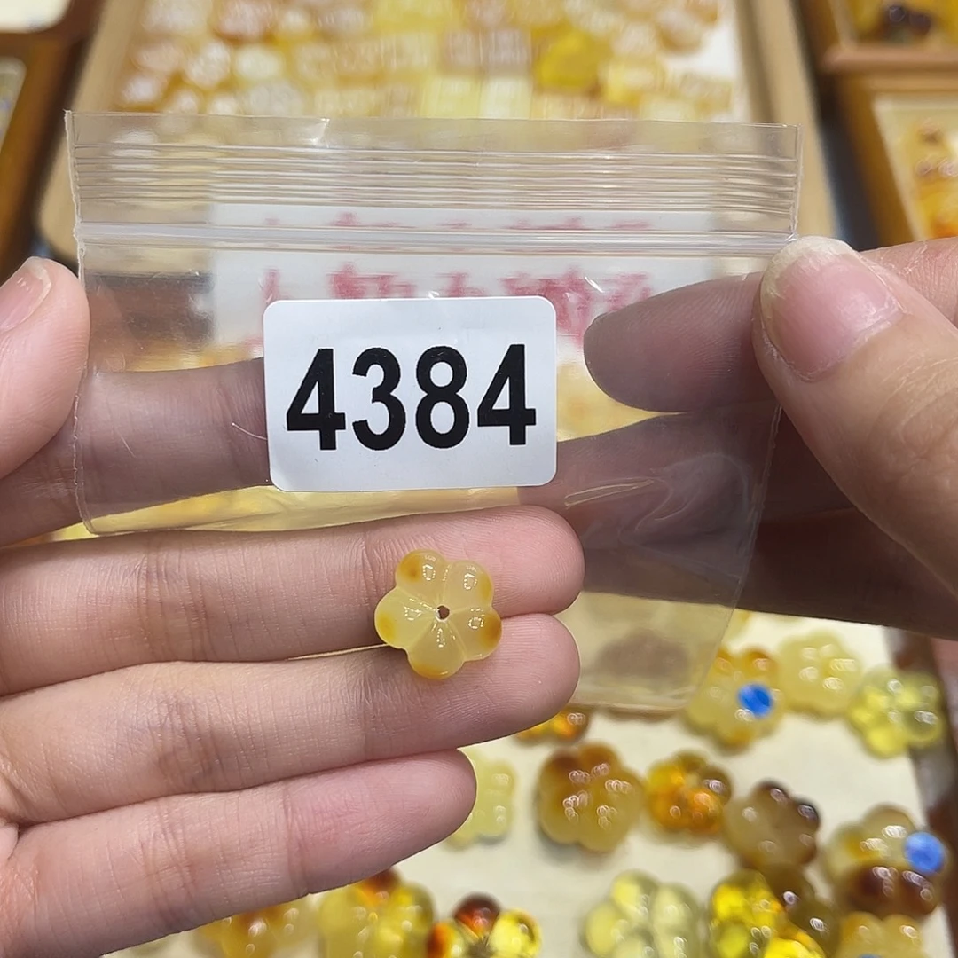 琥珀未镶嵌裸石蜜蜡