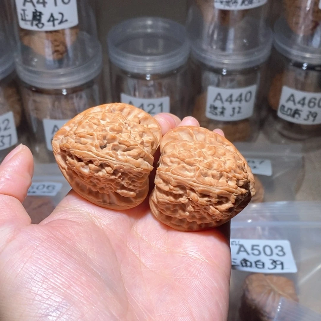 吊坠文玩核桃好*生43三角白