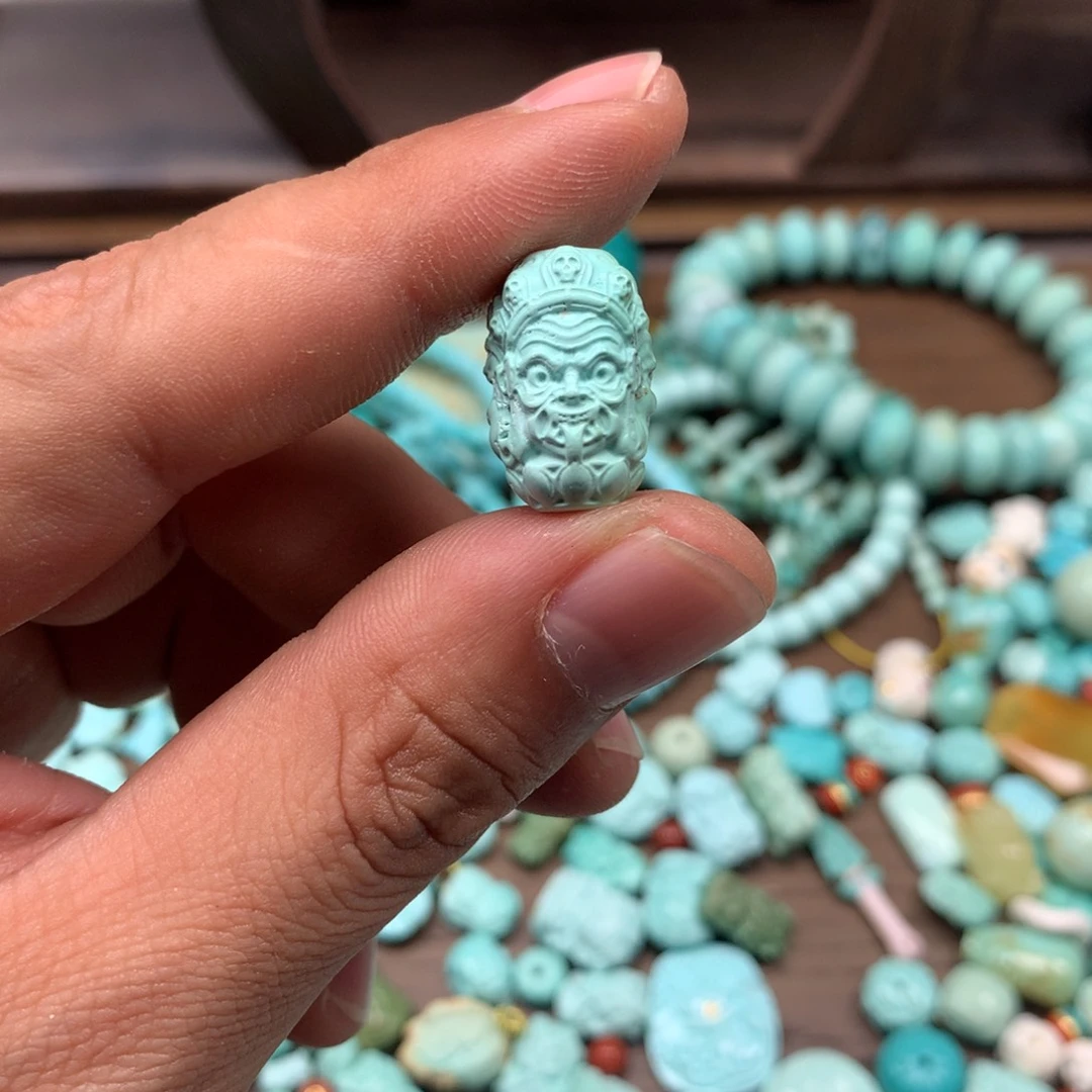 绿松石雕刻未镶嵌