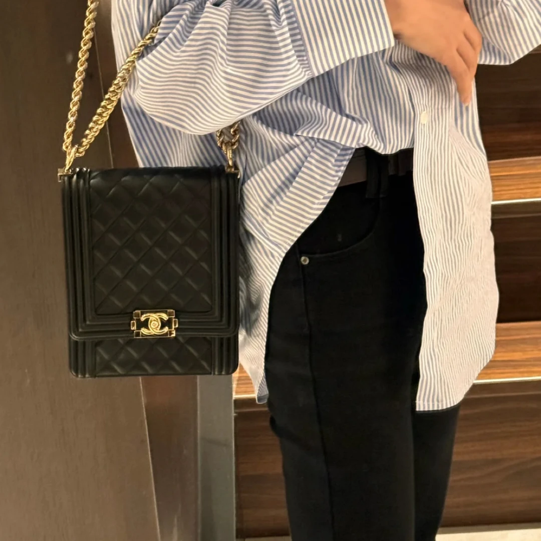 99新 Chanel/香奈儿 黑色竖版Leboy 牛皮单肩包 27开 17034