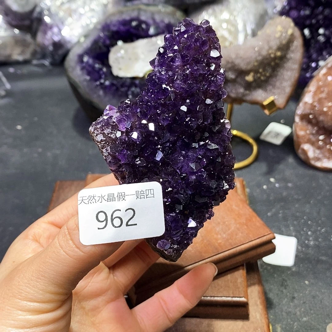 水晶大型摆件（非配饰）未镶嵌