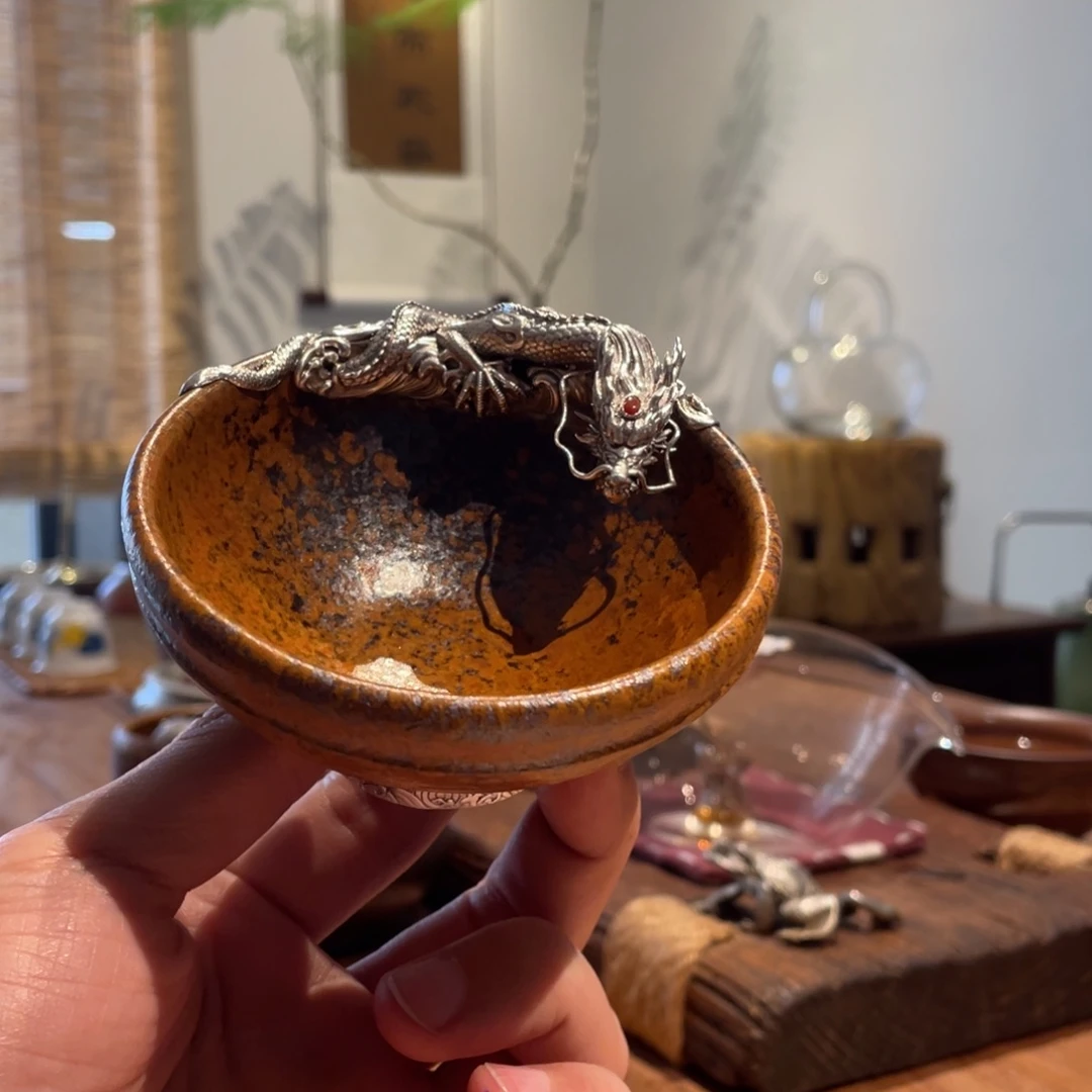 爱**己足银龙王杯，顺丰快递