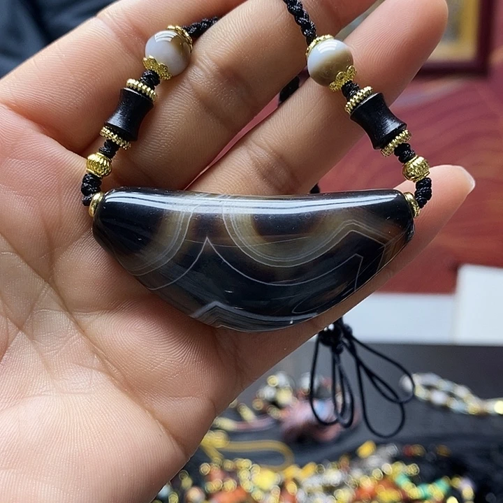 玛瑙/玉髓合金颈饰