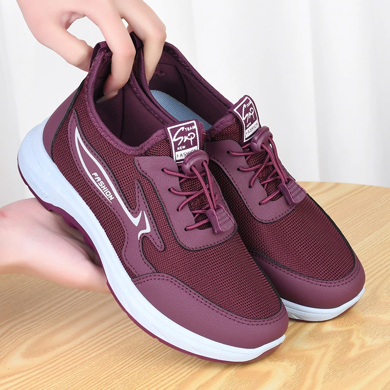 老人鞋女士春秋软底中老年休闲鞋透气运动健步鞋旅游防滑妈妈鞋子